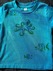 Kids shirt with octopus and fish