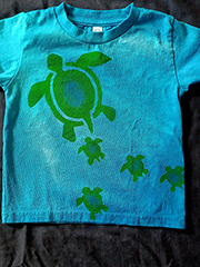 Kids shirt with turtle family